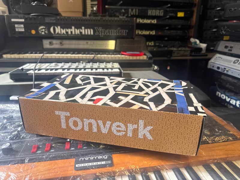 Elektron Tonverk 8-Voice Sampler 2025 - Present - Black ,new //ARMENS// image 1
