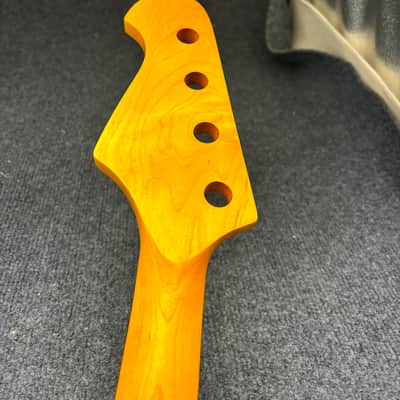 Electric bass guitar neck/T 2025020502 (21frets  ) maple/Purple core wood image 6