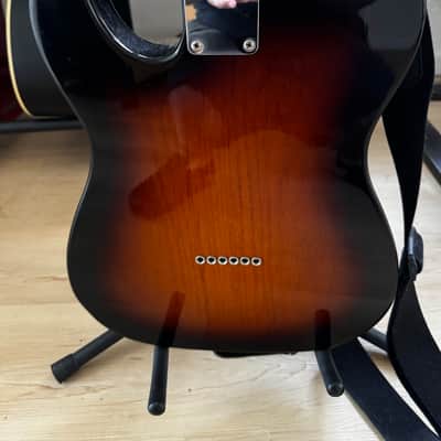 Fender USA Professional Standard Telecaster HS 2013 - Sunburst image 2