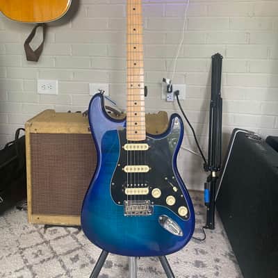 Fender Stratocaster Player Series 2020s - Blueburst image 1