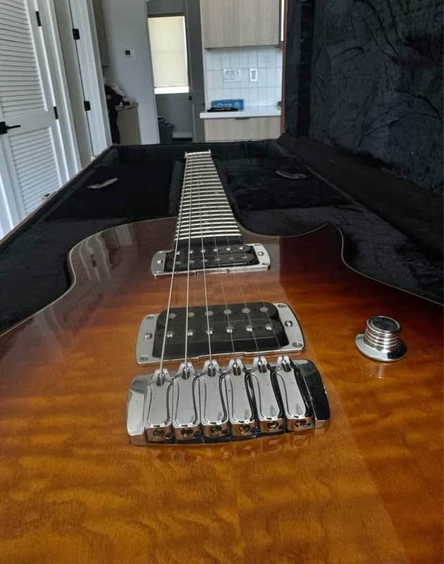 Taylor SB-1 Solidbody Standard with Top-Load Bridge 2007 - 2011 - Natural image 1