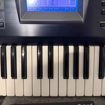 Roland V-Synth Version 2 Keyboard NICE Screen Studio Bundle Pedals Manuals Cover image 9