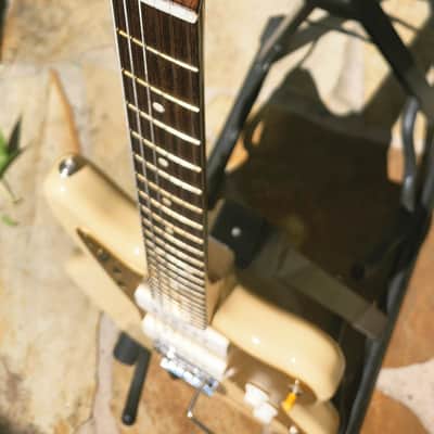Fender Vintera II Jazzmaster 2023 - Desert Sand image 3