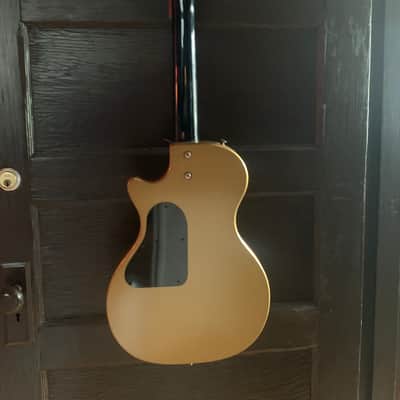 Airline 7214 60’s - Gold w/amp in case image 3