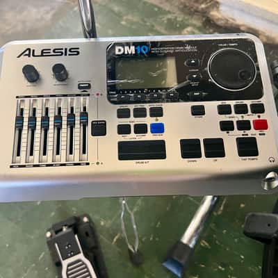 Traps Drum Kit, Alesis DM10 Custom Accoustic/Electric 2025 - Black/Chrome with Blue Accents image 14