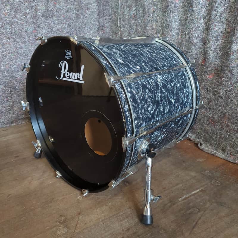Pearl 90s Pearl Maple Bass Drum 22" x 18" black pearl