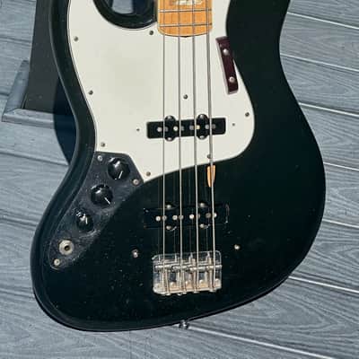 Fender Jazz Bass 1974 - rare & groovy "Left Handed" Jazz in Black w/Maple Neck ! image 4