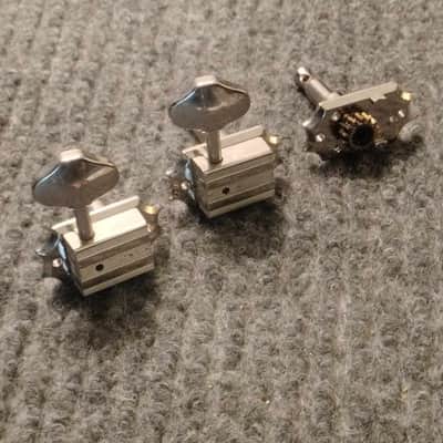 Ping Wells : Deluxe Double-Line Guitar Tuners, Butterbean Buttons image 4