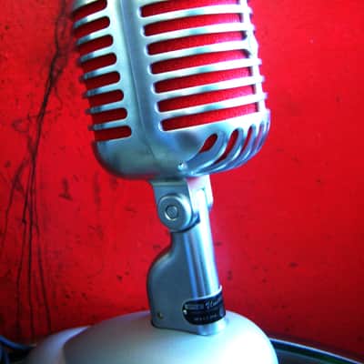 Rare Shure 5575LE 2014 - Satin Chrome dynamic cardioid microphone Low Z w all accessories image 13