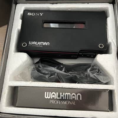 Sony WM-D6 Professional Walkman Portable Cassette Recorder 1984 - 1994 - Black image 4