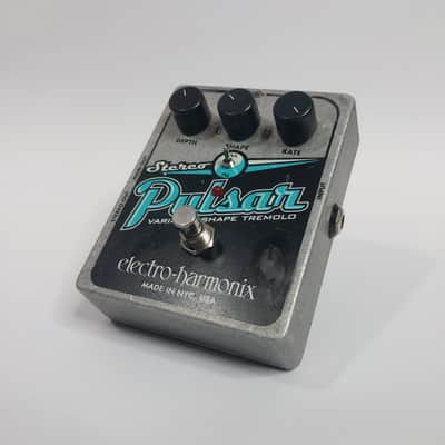 Electro-Harmonix Stereo Pulsar Analog Tremolo image 1