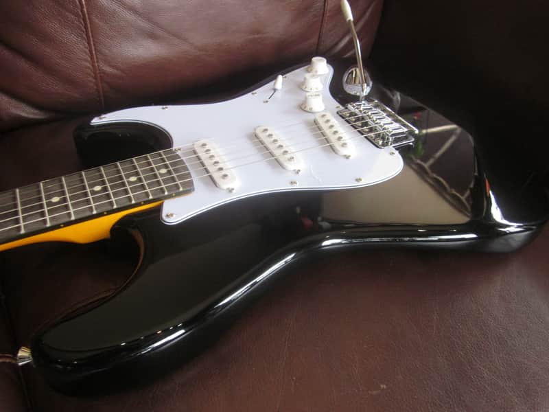 Jay Turser 3/4 Double Cutaway Electric Guitar JT-300-BK-A-U - Black and White image 1