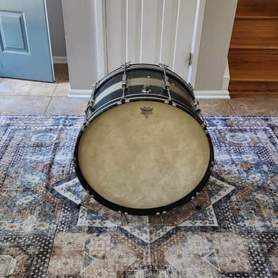 Ludwig Clubdate Spotlight 60's bass drum - Blue silver duco laquer-22x14 with Speedmaster pedal image 1