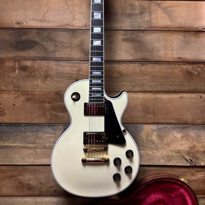 Gibson 70's Les Paul Custom Buttercream w/case image 4