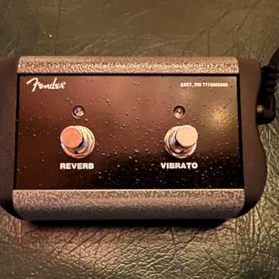 Fender Tone Master Super Reverb 2-Channel 45-Watt 4x10" Digital Guitar Combo Includes Footswitch image 8