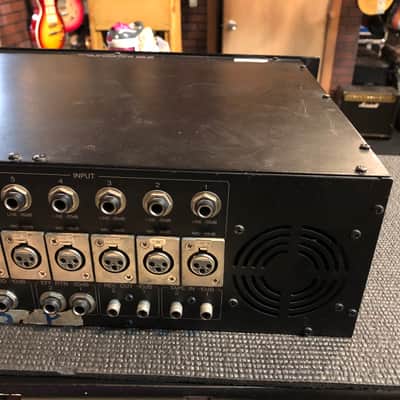Yamaha EM1620 6-Channel Mono Powered Mixer Rack Mount image 7