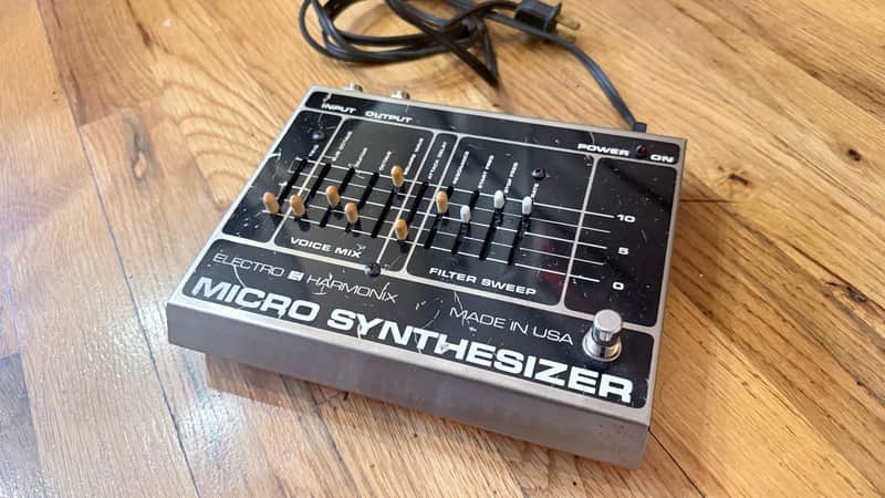 ギター ELECTRO-HARMONIX MICRO SYNTHESIZER Electro-Harmonix Micro Synth Analog Guitar Synthesizer Pedal
