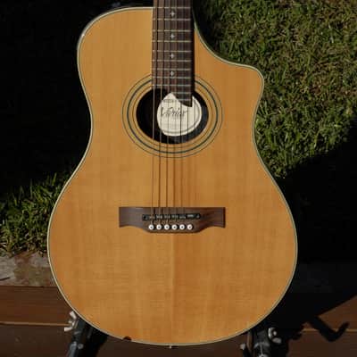 Line 6 Variax 700 Acoustic Natural, Includes Guitar Case, DI Pedal, AC Adapter, USB Interface image 1