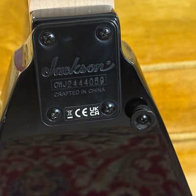 Jackson King V JS32 - Gloss Black image 9