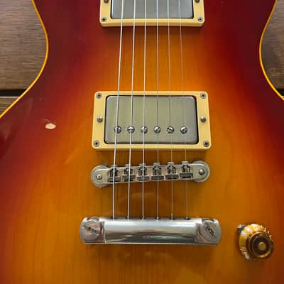 Greco Mint Collection Series Super Real EG59-50 with Hard Shell Case image 2