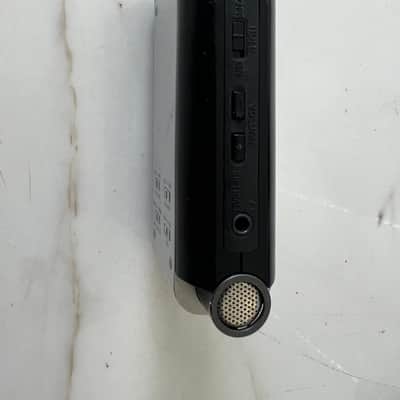 ROLAND Edirol R-09 24 bit Wave MP3 Recorder Digital Audio Black and Silver image 6