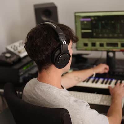 Audio-Technica ATH-M20X Professional Studio Monitor Headphones, Black image 15