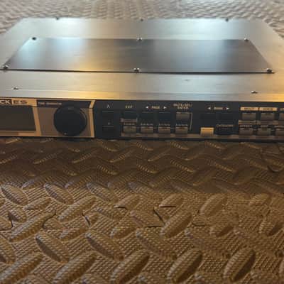 Yamaha Motif ES Rack Tone Generator 2000s - Gray image 3