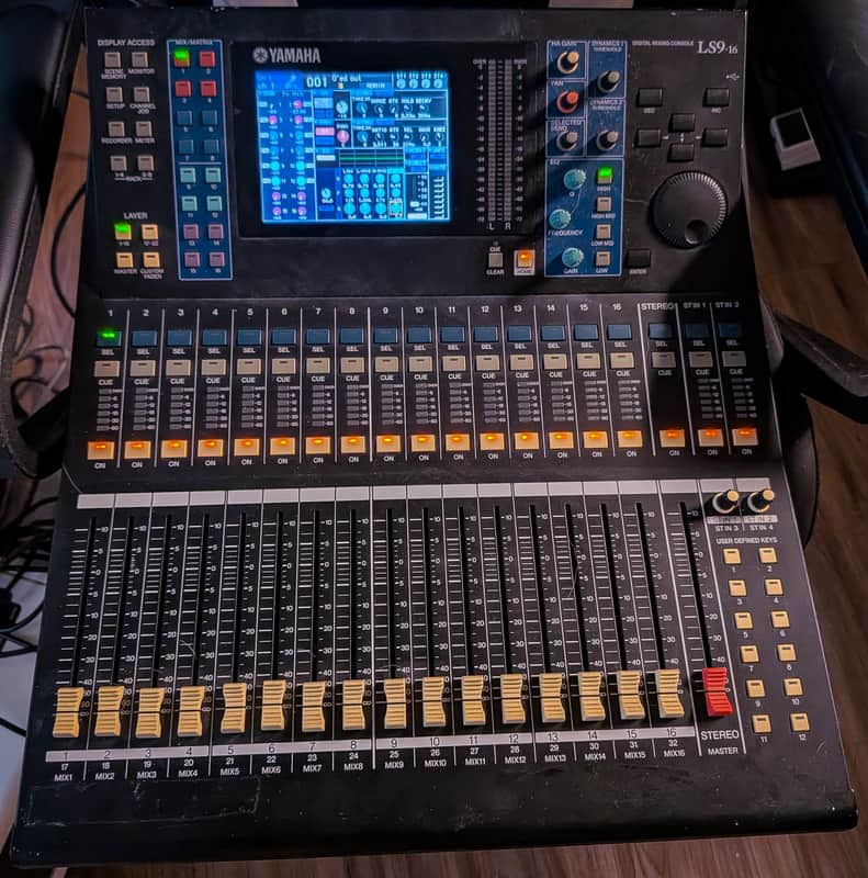 Yamaha LS9-16 | Reverb