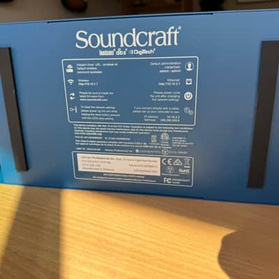 Soundcraft Ui24R 24-Channel Digital Mixer/USB Recorder with Wireless Control Blue image 4