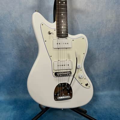 AS NEW - 2025 Fender Japan Limited Hybrid II Jazzmaster Blanc Satin White - Alder Body - Flagship Tokyo Exclusive - MIJ JD25 image 2
