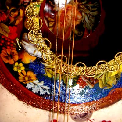 Art Guitar "FRIDA KAHLO" by the Artiste El Daga  Collage NFT Opportunity. Non Fungible Token Bitcoin image 10