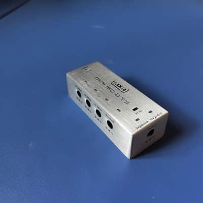 MXR M239 Mini Iso-Brick Power Supply 2018 - Present - Silver image 4