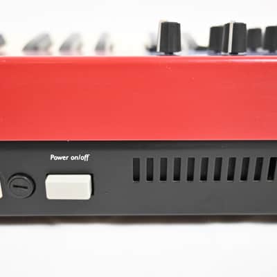 Nord Lead 1 Expanded 12 Voices & Card Slot image 16