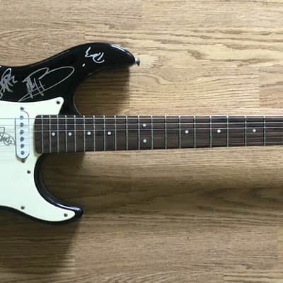 Yamaha EG112 Electric Guitar - Signed by many Creation 2015 Artists! image 2
