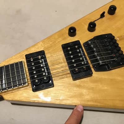 Jackson KV1 Dave Mustaine Korina 90s Megadeth Natural King V image 22