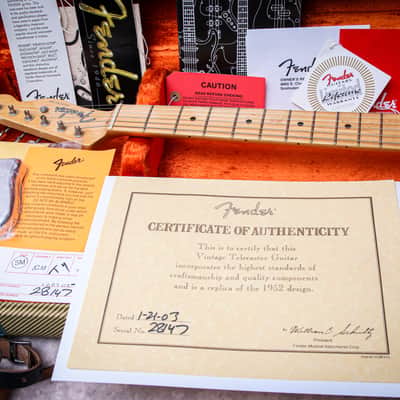 FENDER USA American 52' Vintage Reissue Telecaster "Butterscotch Blonde + Maple" (2003) image 3