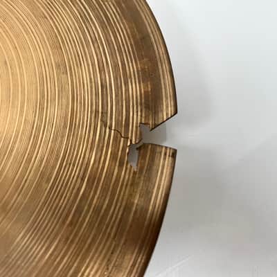 Paiste Crash 16” 2002 Cymbal Cracked image 10