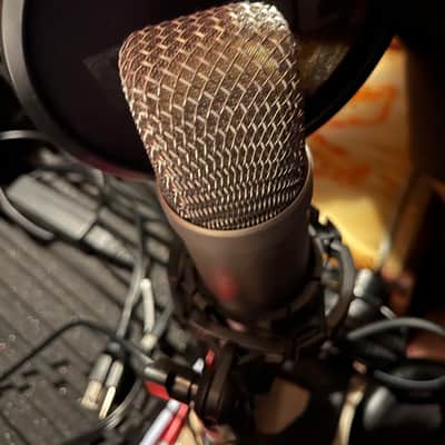 RODE NT1-A Large Diaphragm Cardioid Condenser Microphone 2002 - Present - Silver image 3