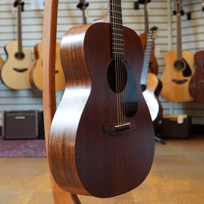 Martin 000-15M All-Mahogany Acoustic Guitar w/Soft-Shell Case image 2