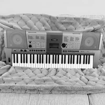 Yamaha YPT-400 61 Key MIDI Keyboard