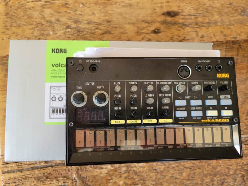 Korg Volca Beats Analog Rhythm Machine 2010s - Black image 1