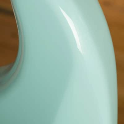 Fender Tom DeLonge Stratocaster - Rosewood - Daphne Blue *B-Stock* image 6