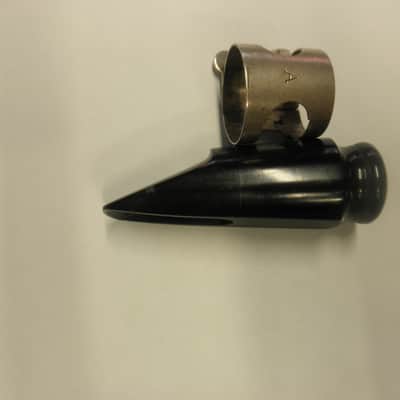 Martin Alto saxophone mouthpiece w/ ligature image 5