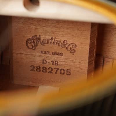 Martin D-18 image 16