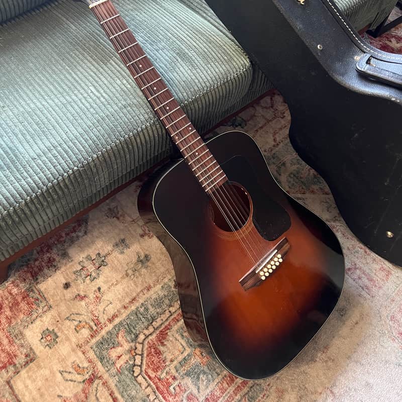 1981 – 1986 Guild D-212 Sunburst
