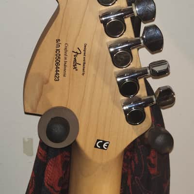 Squier Standard Stratocaster Black and Chrome Edition 2005 - Gloss Black image 5