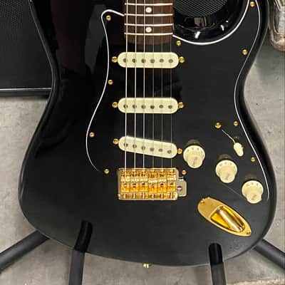 Fender Made In Japan Traditional 60s Stratocaster Midnight 2018