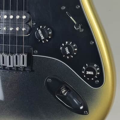 Immagine 2024 Fender American Pro II Stratocaster HSS HT - Eclipse - 16