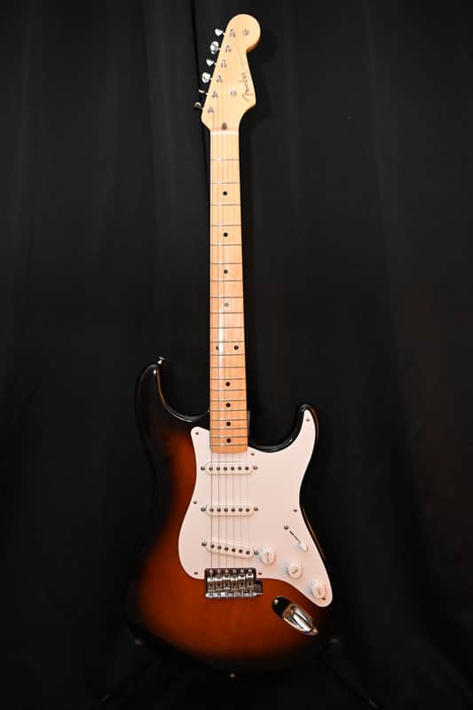 Fender Stratocaster 2014 - 2 Color Lacquer Sunburst 1954 Vintage Anniversary image 1