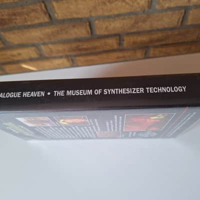 Martin Newcomb / Julian Colbeck VHS The Museum of Synthesizer Technology image 2